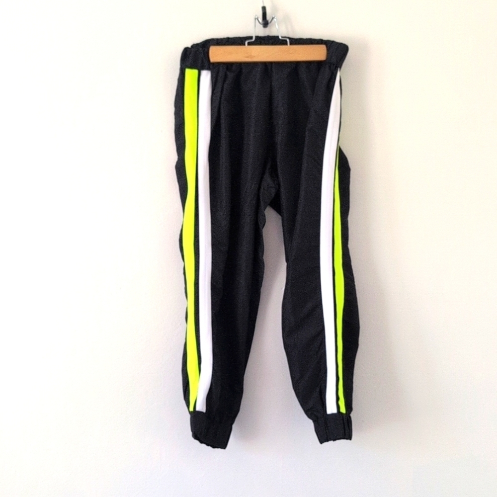 NWOT Balera Black Neon Yellow Nylon Windbreaker QuickDry Jogger Pants Sz Medium
